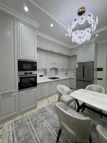 140 м², 4-комн. квартира, 5/10-0