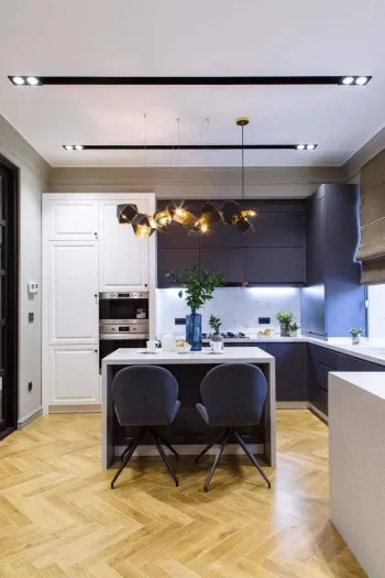 240 m², ko'p xonali kvartira, 1/7-1
