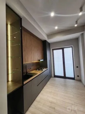 94 м², 3-комн. квартира, 8/9-3