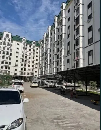 100 м², 3-комн. квартира, 9/10-1