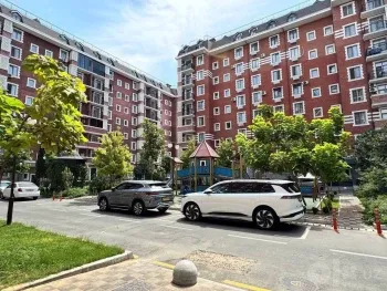 175 м², 5-комн. квартира, 8/9-1