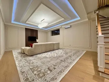 134 м², 5-комн. квартира, 1/8-3