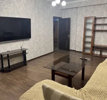 86 м², 3-комн. квартира, 2/8-1