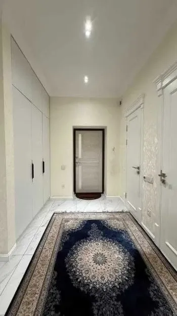 83 m², 3-xonali kvartira, 3/7-1