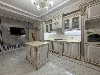 130 м², 4-комн. квартира, 1/1-2