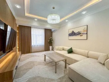 100 м², 4-комн. квартира, 4/8-3