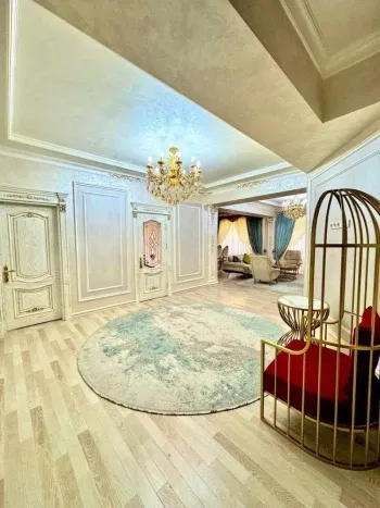 135 м², 4-комн. квартира, 6/8-0