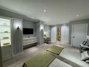 130 м², 4-комн. квартира, 8/9-3