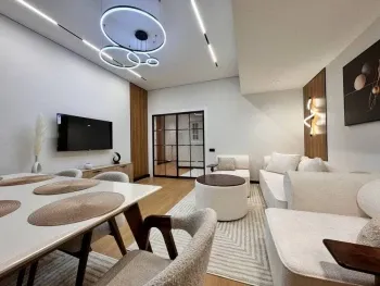 130 м², 4-комн. квартира, 5/10-2