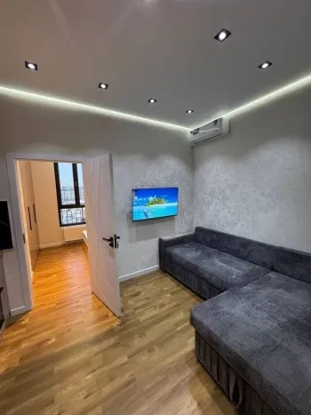 30 м², 2-комн. квартира, 13/14-2