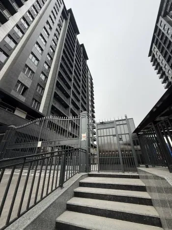 82 м², 2-комн. квартира, 2/16-0