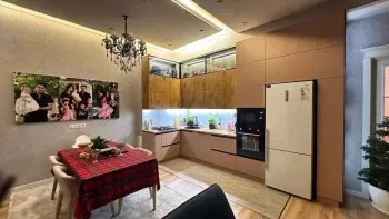 155 m², 4-xonali kvartira, 6/6-0