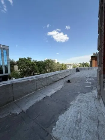325 m², 5-xonali kvartira, 3/8-2