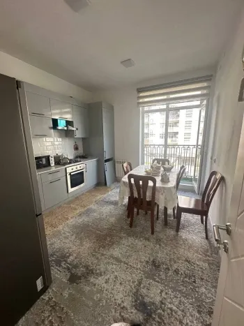 75 м², 3-комн. квартира, 3/9-0