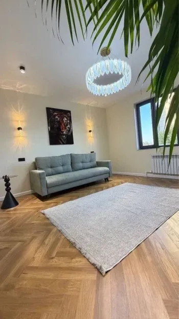 60 м², 2-комн. квартира, 3/9-1