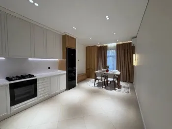 135 m², 4-xonali kvartira, 7/10-3