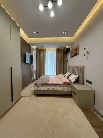 90 м², 3-комн. квартира, 4/10-1