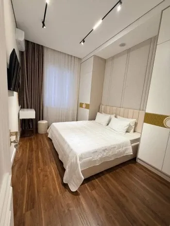 100 м², 4-комн. квартира, 6/10-0