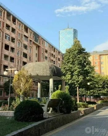 185 м², 5-комн. квартира, 8/9-0