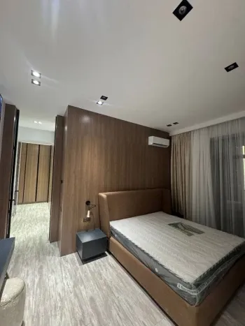 114 м², 4-комн. квартира, 2/12-1