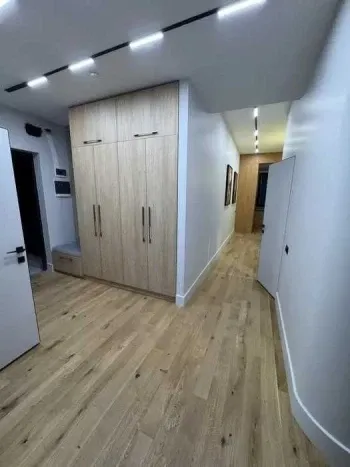 75 м², 2-комн. квартира, 8/9-2