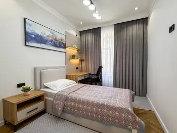 100 м², 4-комн. квартира, 4/10-3