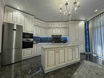 204 м², 5-комн. квартира, 9/10-2