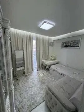 104 м², 4-комн. квартира, 2/14-1