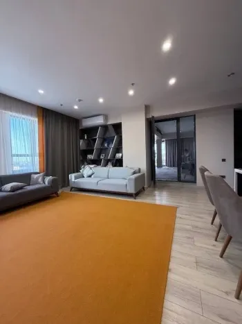 180 м², 2-комн. квартира, 18/25-0