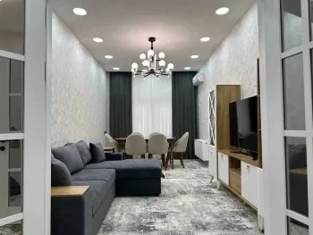 70 м², 2-комн. квартира, 4/8-2
