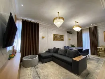 140 м², 5-комн. квартира, 7/8-1