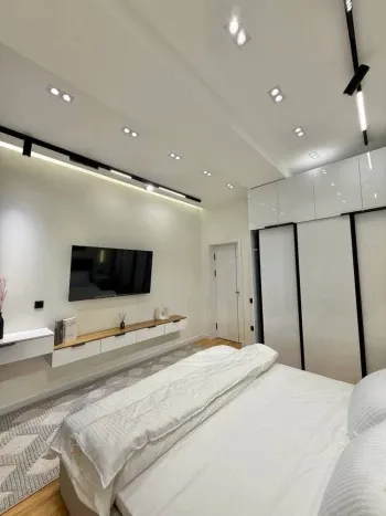 100 м², 4-комн. квартира, 1/10-2