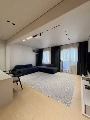 130 м², 4-комн. квартира, 8/12-2