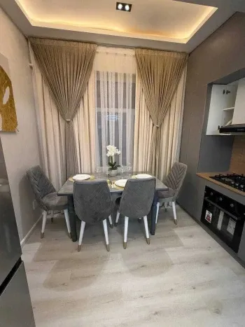 73 m², 3-xonali kvartira, 3/10-0