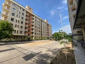 125 m², 4-xonali kvartira, 8/8-1