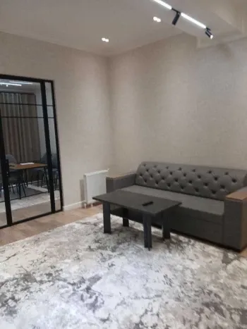 83 m², 3-xonali kvartira, 8/10-0