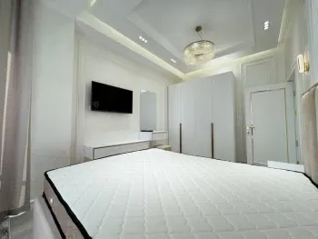 70 м², 3-комн. квартира, 4/8-2