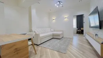 56 м², 2-комн. квартира, 6/6-1