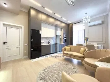 70 м², 3-комн. квартира, 3/7-1