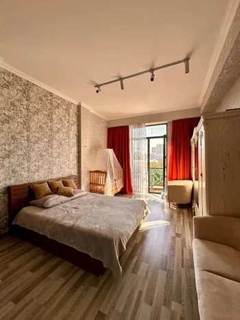 90 м², 3-комн. квартира, 6/8-2