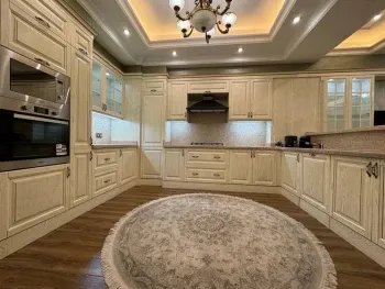 201 м², 3-комн. квартира, 9/9-2