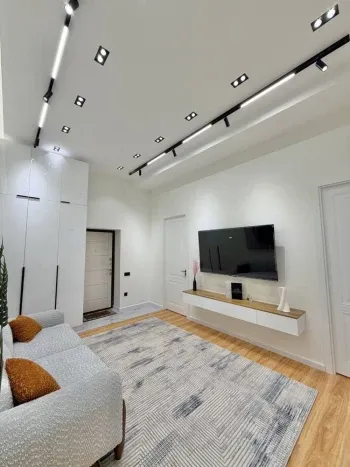 90 м², 3-комн. квартира, 7/7-1