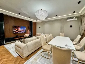 130 м², 4-комн. квартира, 4/8-1