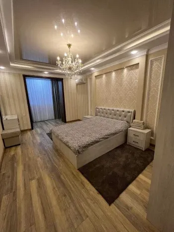 90 м², 3-комн. квартира, 4/6-1