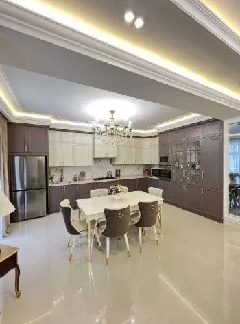 210 м², 4-комн. квартира, 3/7-1