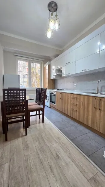 56 м², 2-комн. квартира, 2/8-3