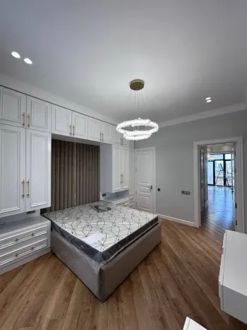 140 м², 3-комн. квартира, 10/11-1