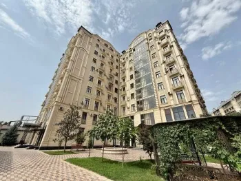71 м², 2-комн. квартира, 2/10-3