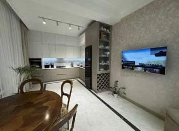 100 м², 3-комн. квартира, 4/9-2