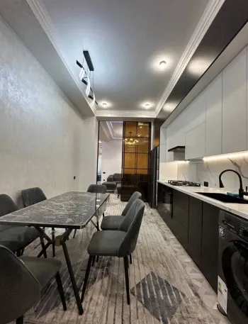80 м², 3-комн. квартира, 3/10-1